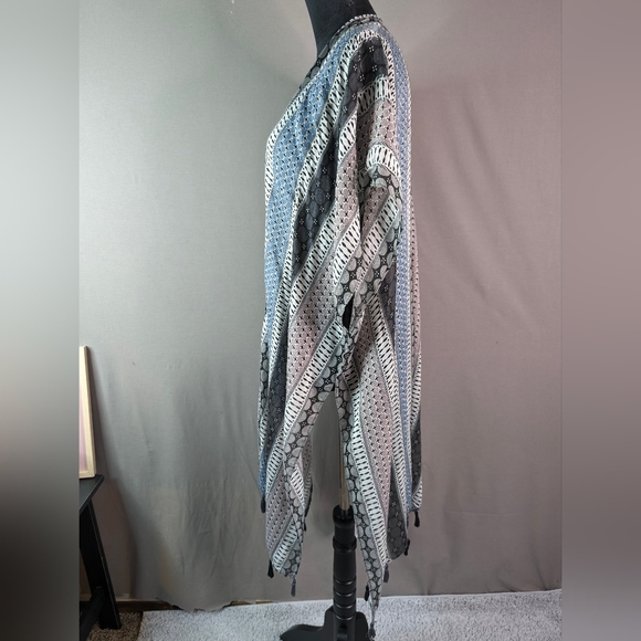 OS Geometric Stripe Kimono-NWT - Picture 4 of 7